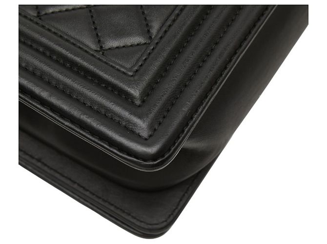 Le Boy Bolsa de Alça Chanel Boy Matelassé Coco Mark Chain Preto - vista 7