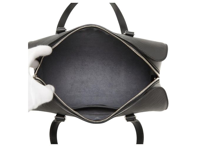 Borsa Louis Vuitton Epi Soufflot Nero - vista 6
