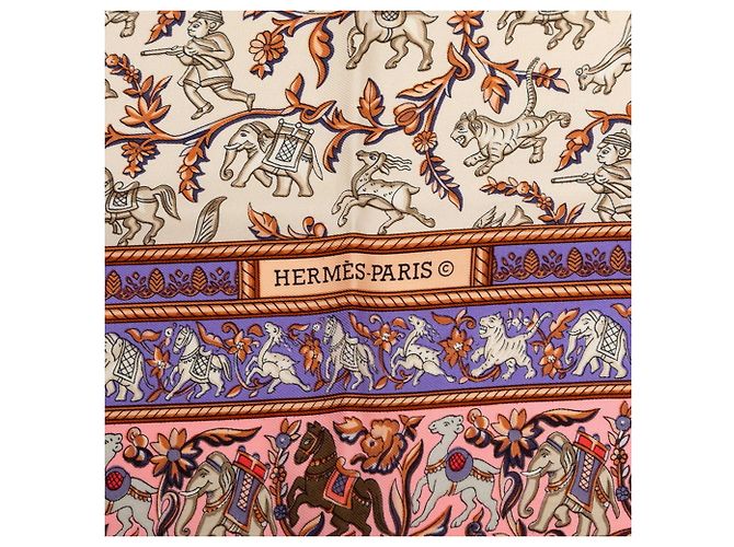 Foulard Hermès Carre 90 CHASSE EN INDE Rosa Multicolore - vista 5