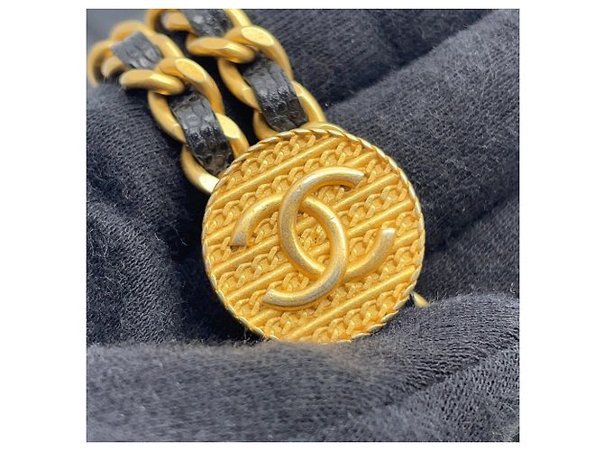 Portafoglio con catena in pelle di vitello martellata nera Chanel Nero - vista 14