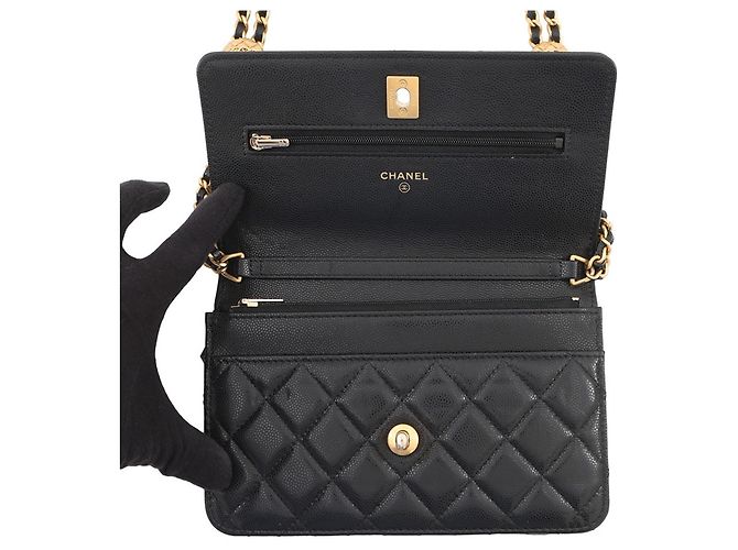 Portafoglio con catena in pelle di vitello martellata nera Chanel Nero - vista 5
