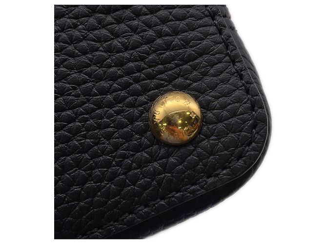Borsa Louis Vuitton Capucines EW MINI Nero - vista 10