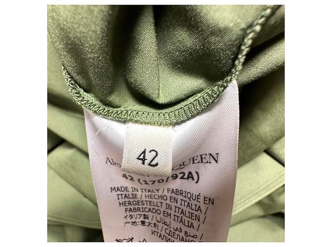 Vestido camisa midi com cinto e bolso de aba em algodão oliva Alexander Mcqueen Verde Verde oliva - vista 7