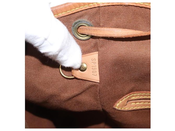 Louis Vuitton Vintage Montsouris Monogram Canvas MM Marron - vue 6