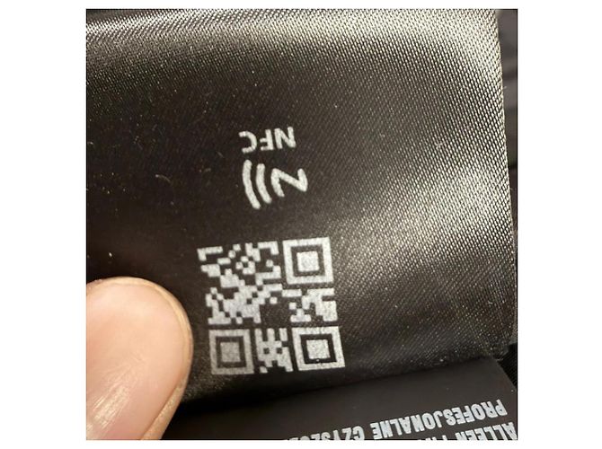 Mini vestido de botões Prada em couro preto - vista 6
