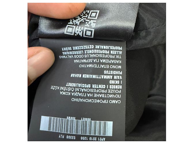 Mini vestido de botões Prada em couro preto - vista 7