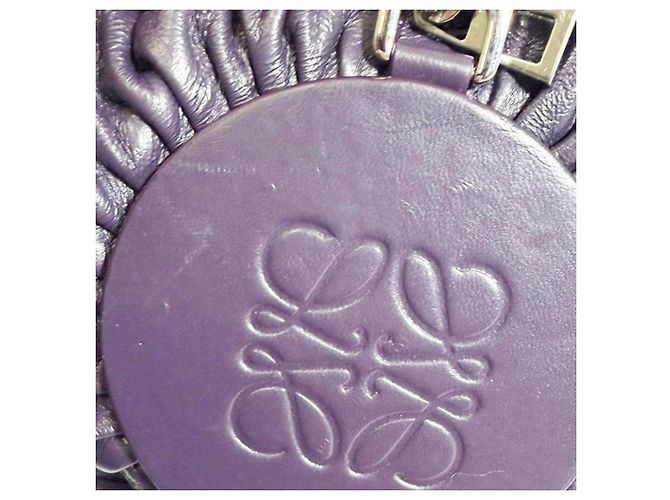 Pochette Bracelet Plissé Loewe in Pelle Viola Porpora - vista 4