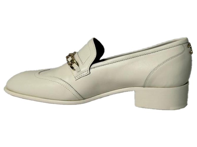 Timeless Mocassini Wingtip Chanel con accento a catena in pelle bianca Bianco Crudo - vista 4