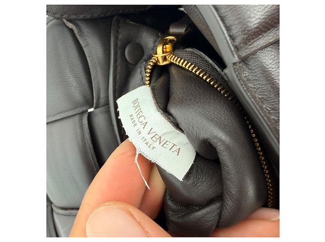 Bolsa transversal acolchoada Cassette da Bottega Veneta em couro de cordeiro marrom Vermelho - vista 10