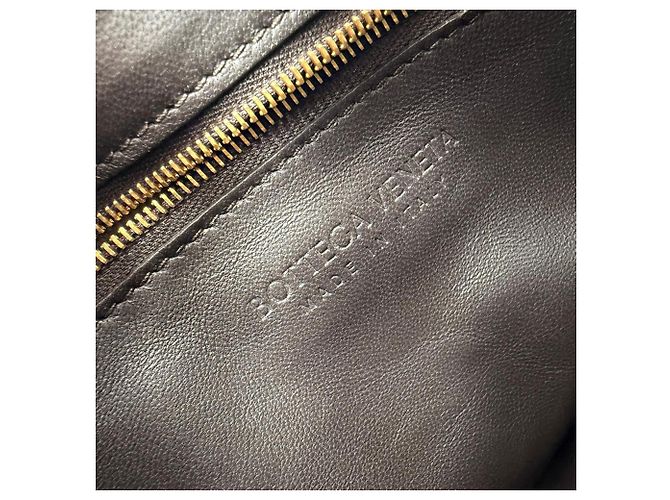 Bolsa transversal acolchoada Cassette da Bottega Veneta em couro de cordeiro marrom Vermelho - vista 12