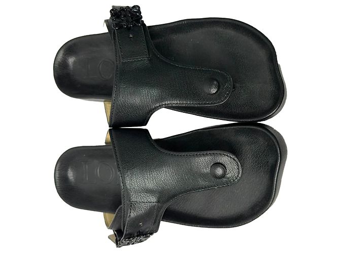 Ciabatte Thong Loewe Ease Embellished in Pelle di Agnello Nera Nero - vista 5