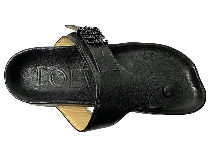 Ciabatte Thong Loewe Ease Embellished in Pelle di Agnello Nera Nero - vista 8