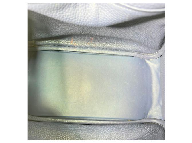 Borsa a tracolla Hermès Lindy 26 in pelle blu navy - vista 6
