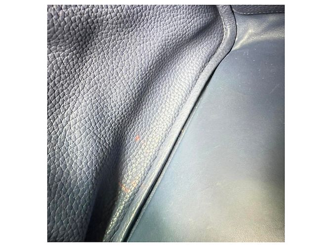 Borsa a tracolla Hermès Lindy 26 in pelle blu navy - vista 8