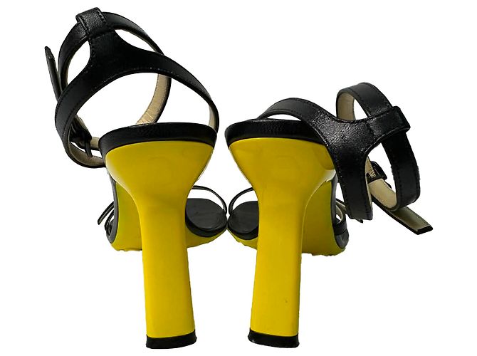 Sandali con tacco Loewe Petal Ankle Strap in pelle di capra nera Nero - vista 3