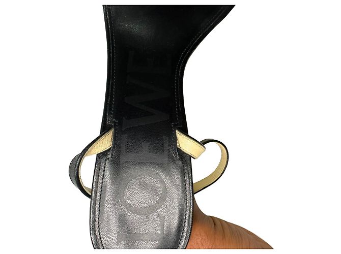 Sandali con tacco Loewe Petal Ankle Strap in pelle di capra nera Nero - vista 9
