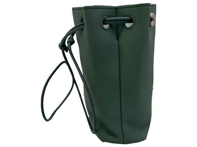 Borsa Pebble Pouch di Loewe in pelle di vitello verde - vista 6