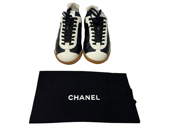 Timeless Sneakers Chanel con logo Interlocking CC in pelle nera Nero - vista 13