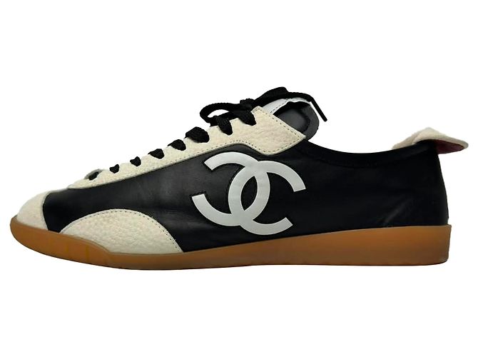 Timeless Sneakers Chanel con logo Interlocking CC in pelle nera Nero - vista 4