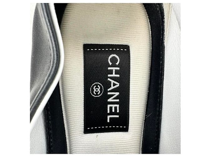 Timeless Sneakers Chanel con logo Interlocking CC in pelle nera Nero - vista 9