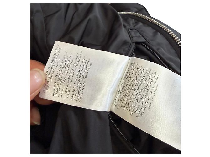 Jaqueta acolchoada Moncler Lioran com capuz em poliamida preta Preto - vista 10