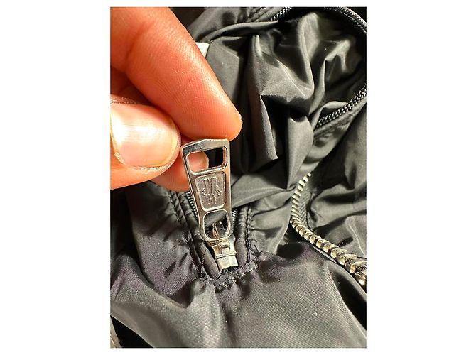 Jaqueta acolchoada Moncler Lioran com capuz em poliamida preta Preto - vista 21