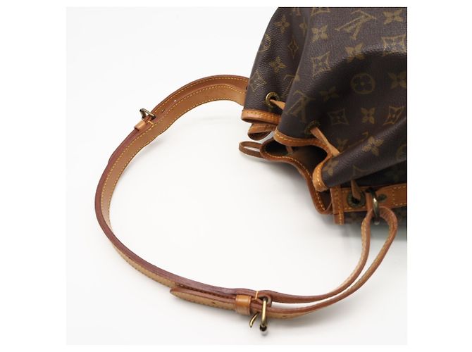 Noe Borsa a Spalla Louis Vuitton Monogram Petit Noé Marrone - vista 8