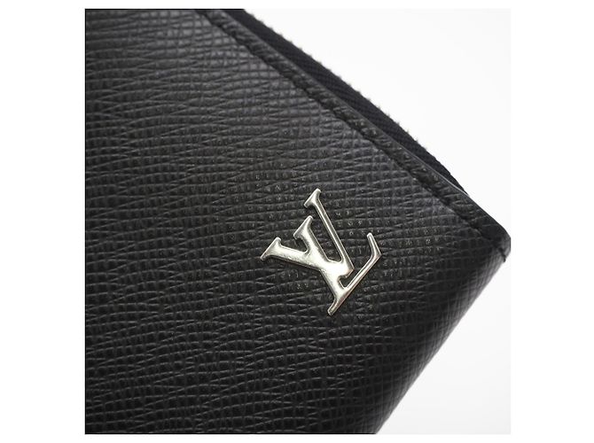 Portafoglio lungo Louis Vuitton Taiga Zippy Dragonne Noir Nero - vista 5