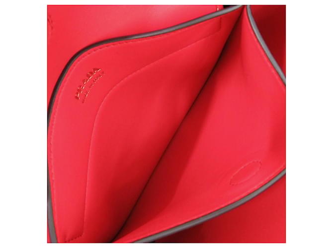 Borsa 2-Way Saffiano Triangle di Prada Rosso Crudo - vista 6