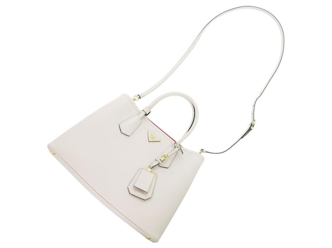 Borsa 2-Way Saffiano Triangle di Prada Rosso Crudo - vista 9