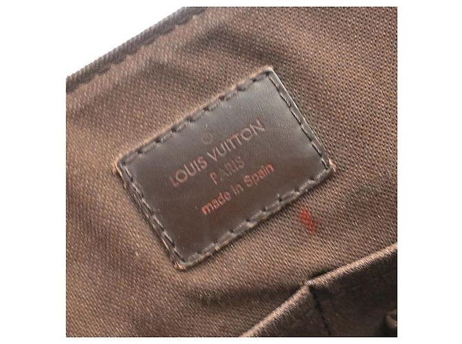 Louis Vuitton District Messenger Damier Ebene MM Marron - vue 4