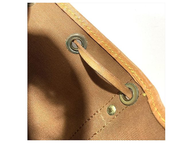 Borsa a Spalla Louis Vuitton Noe Marrone - vista 7