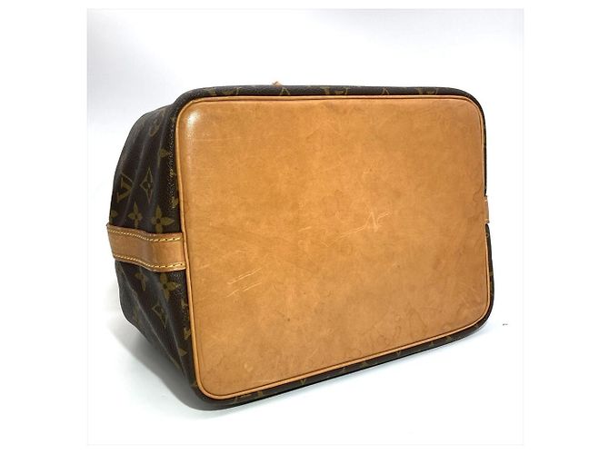 Noe Borsa a Spalla Louis Vuitton Petit Noé Marrone - vista 4