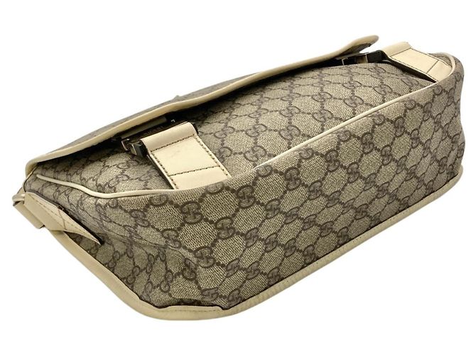 Borsa a Spalla Gucci GG Supreme Canvas Beige Crudo - vista 4