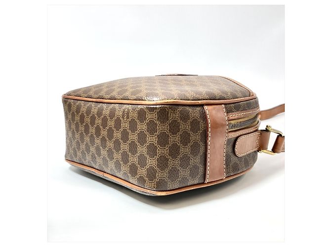 Céline Borsa a tracolla in pelle con motivo Macadam Celine Marrone - vista 3