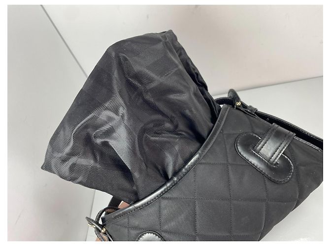 Burberry Bolsa de ombro em nylon acolchoado e couro Preto - vista 11