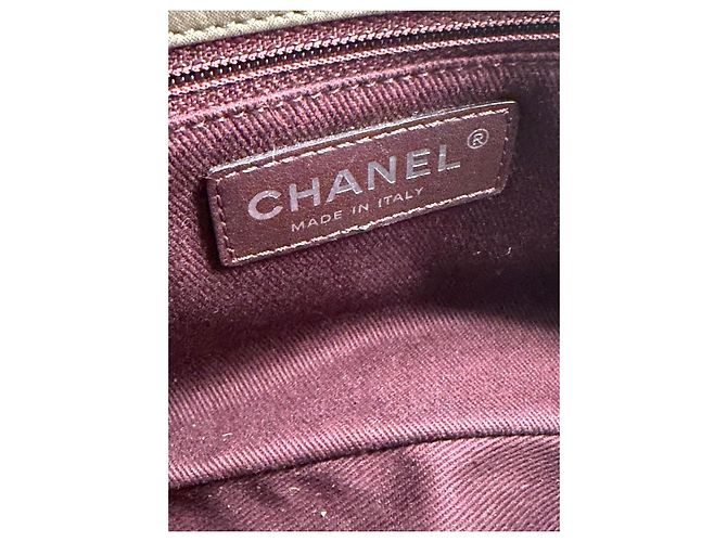 Chanel gesteppte Lederhandtasche mit Klappe Beige - Ansicht 11
