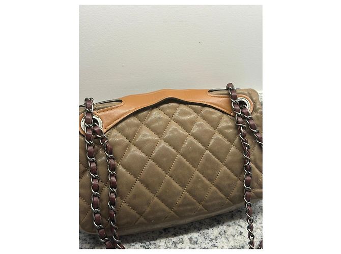 Chanel gesteppte Lederhandtasche mit Klappe Beige - Ansicht 6