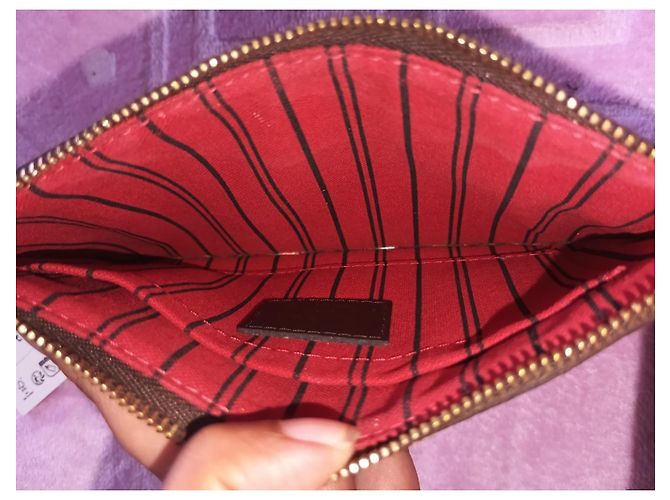 Louis Vuitton Pochette Damier Ebene Marrone - vista 4