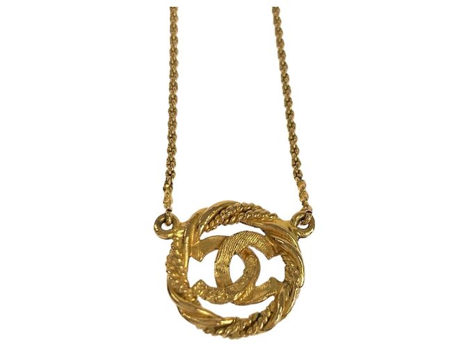 Collana in metallo dorato Chanel Vintage Coco Mark D'oro - vista 2