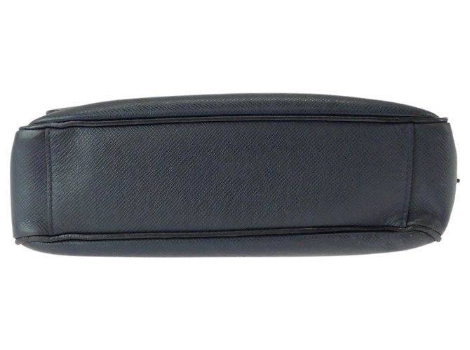 Borsa a tracolla Louis Vuitton Taiga Roman PM Navy in pelle Blu navy - vista 10