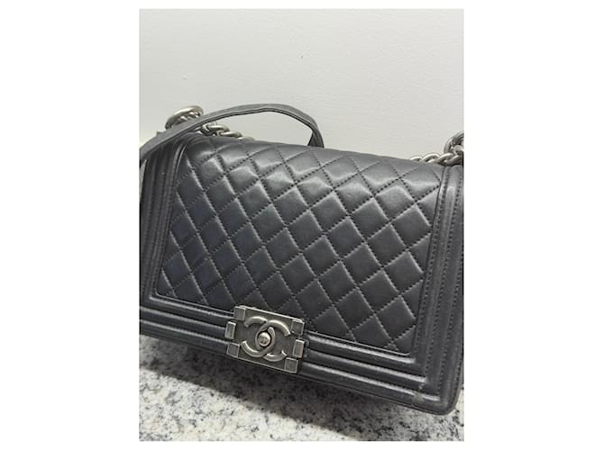 Chanel Borsa Boy Medium Nera Pelle Agnello Nero - vista 2
