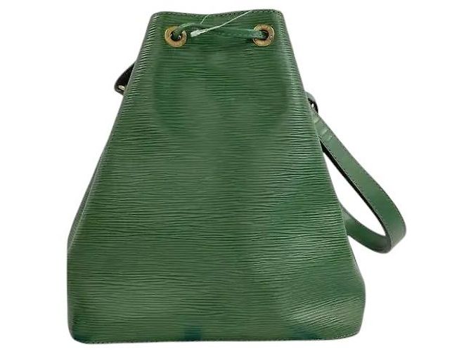 Louis Vuitton Petit Noe Epi Leather Medium Verde - vista 2