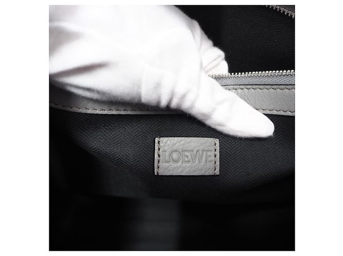 Bolso Tote Loewe Anagram Horizontal Castaño - vista 14