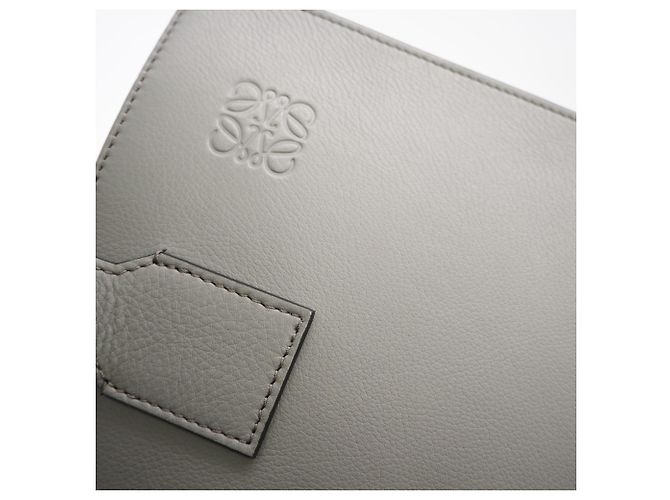 Bolso Tote Loewe Anagram Horizontal Castaño - vista 4