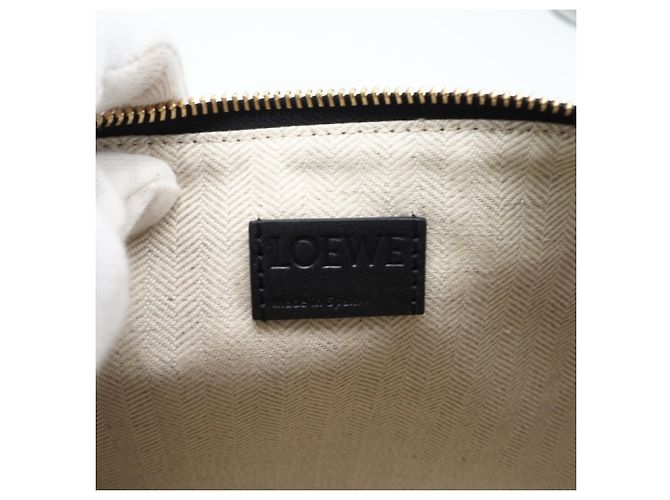 Clutch Loewe T Pouch in pelle di vitello Nero - vista 12