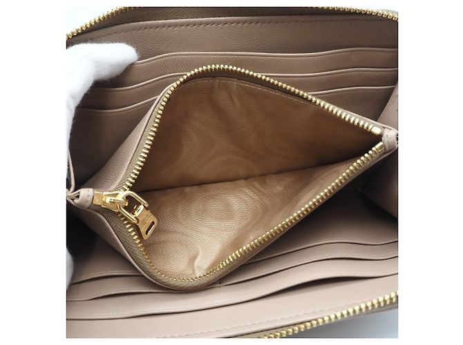 Cartera larga Miu Miu Matelassé Pink Beige - vista 11