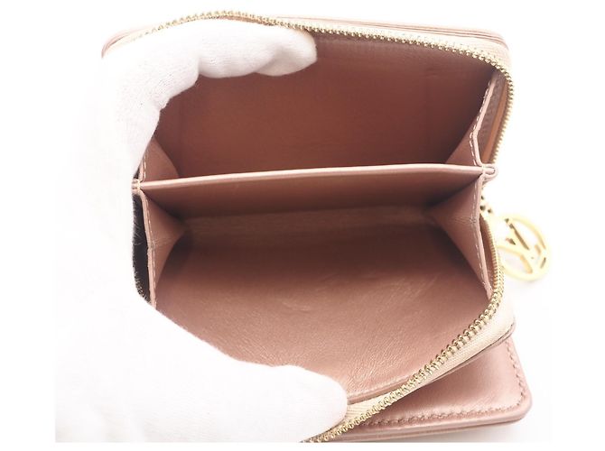 Louis Vuitton Monogramm-Prägung Portefeuille Lou Wallet Beige - Ansicht 11