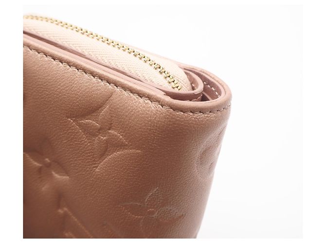 Louis Vuitton Monogramm-Prägung Portefeuille Lou Wallet Beige - Ansicht 14