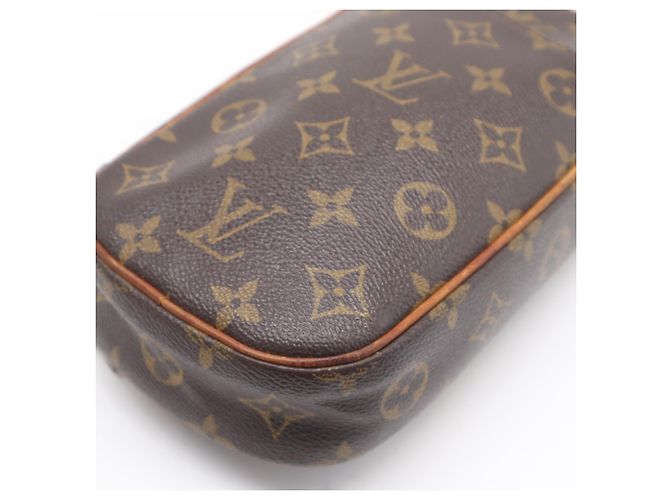 Borsa a tracolla Louis Vuitton Monogram Pochette Gange Marrone - vista 10